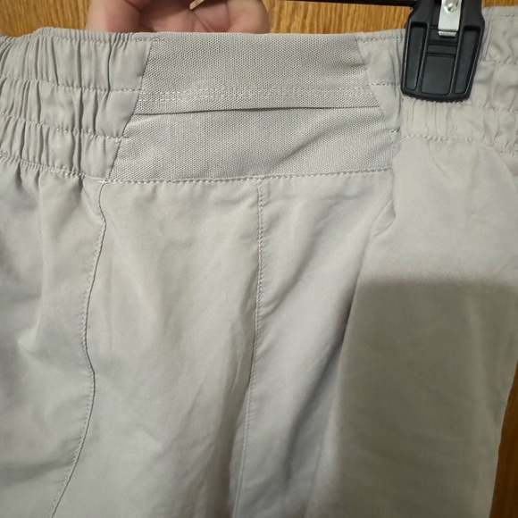 NWOT Nike Women's Light Gray Athletic Shorts - Picture 2 of 4